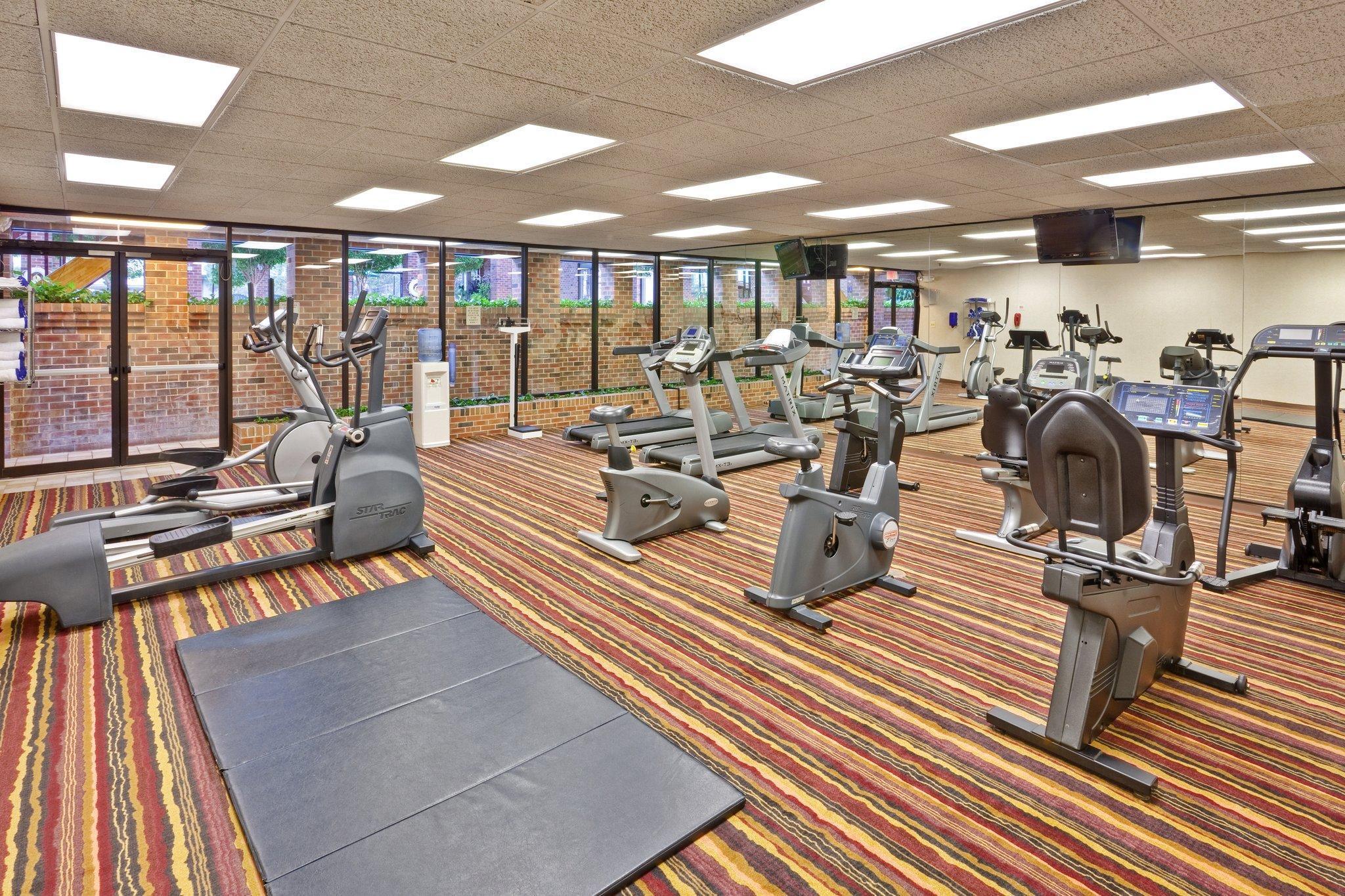 Hotel Holiday Chicago Sw-countryside Confctr By Ihg 4*