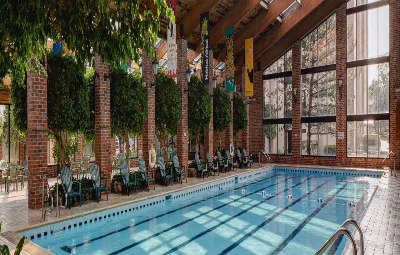 Chicago Sw-countryside Confctr By Ihg 4*