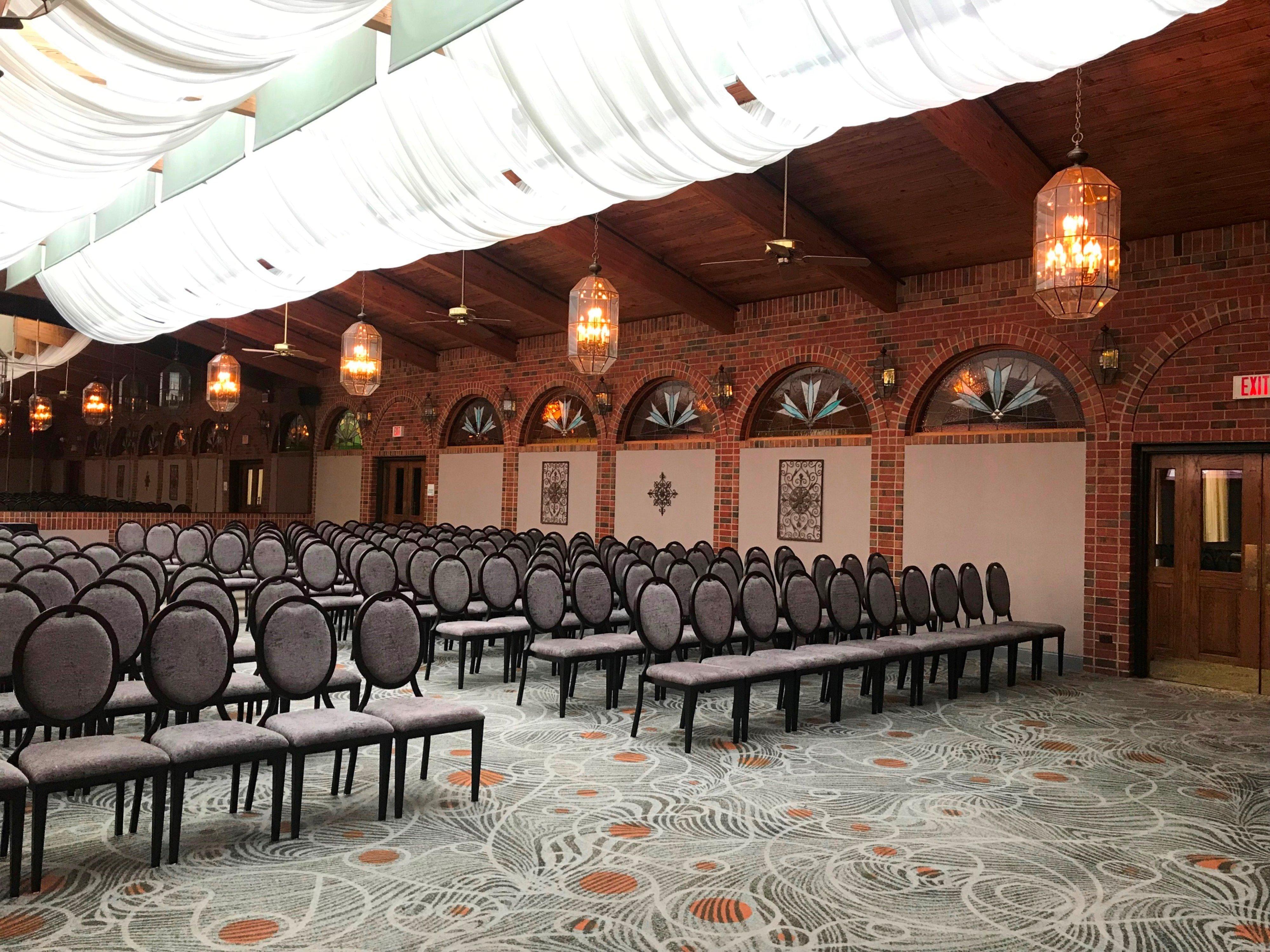 Chicago Sw-countryside Confctr By Ihg Hotel