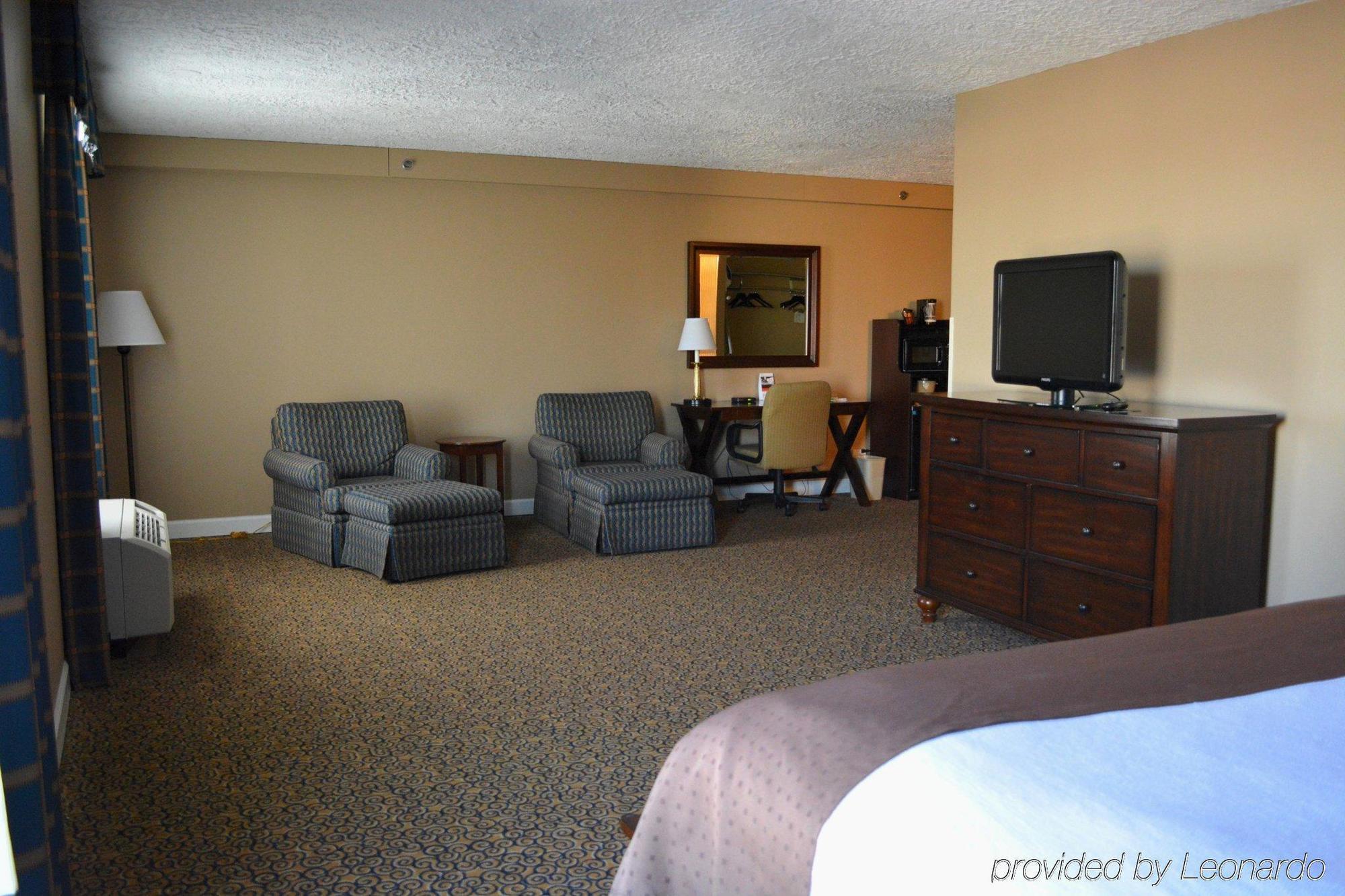 Hotel Chicago Sw-countryside Confctr By Ihg Countryside