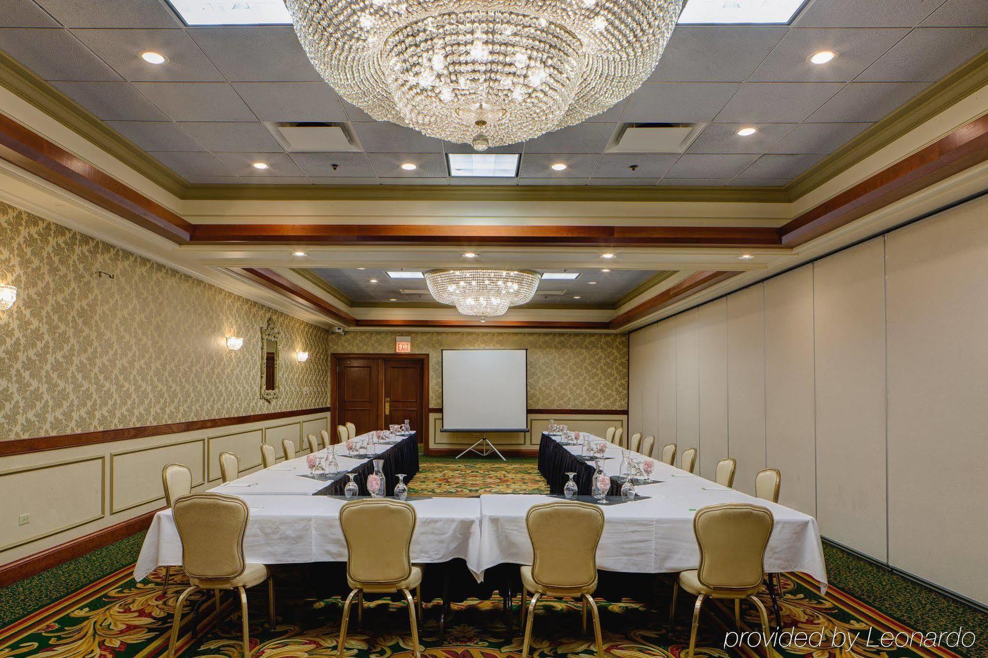 Chicago Sw-countryside Confctr By Ihg