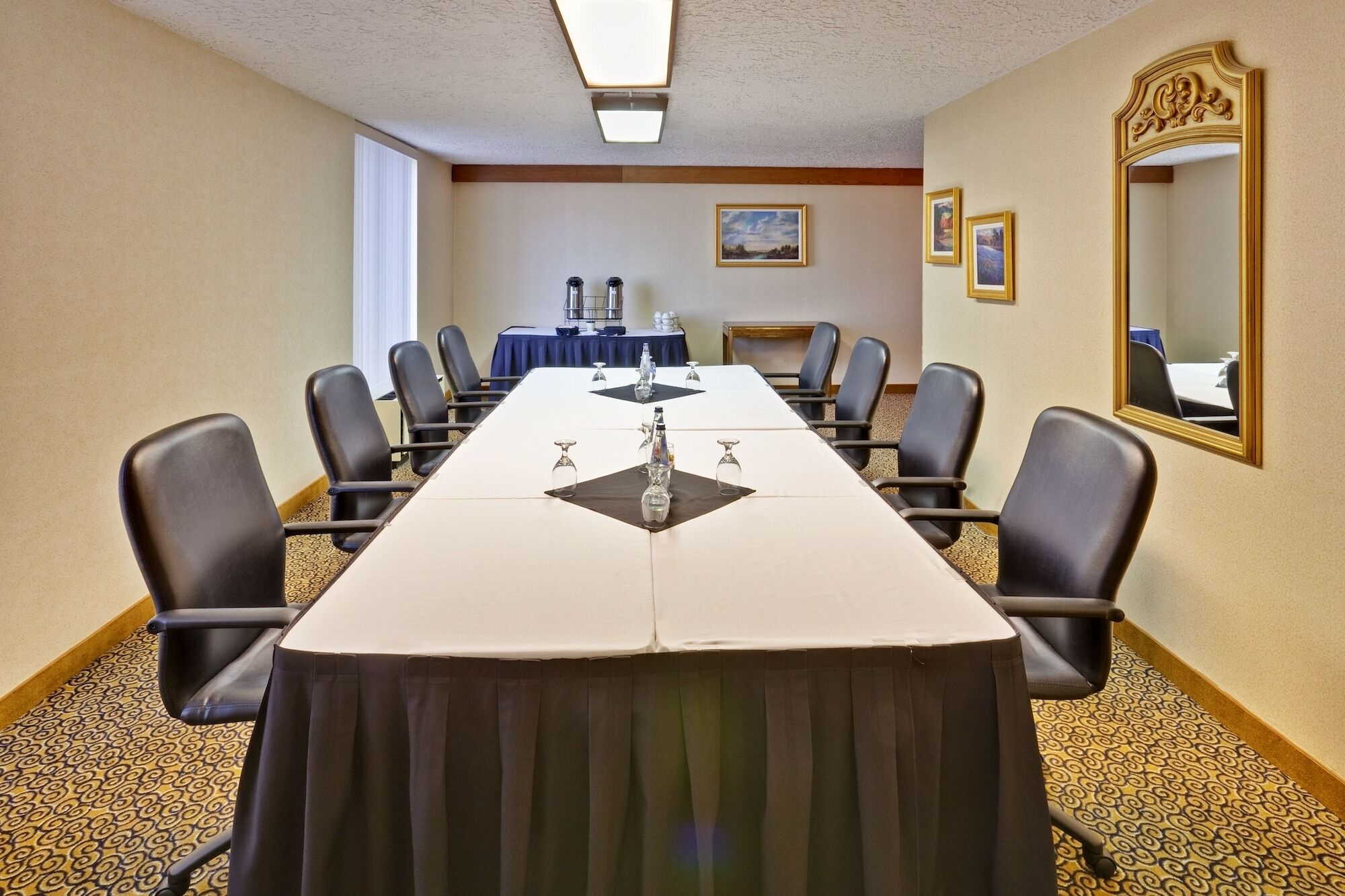 Chicago Sw-countryside Confctr By Ihg 4*